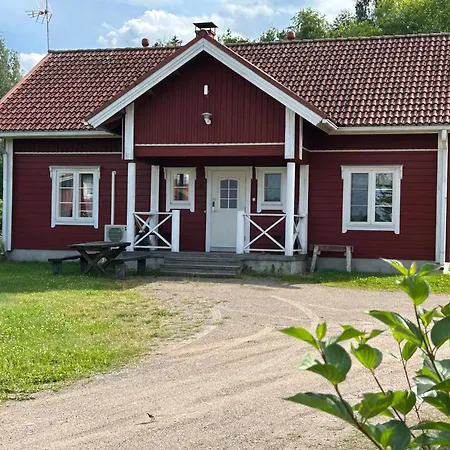 Lomakivi Ferienhaus *
