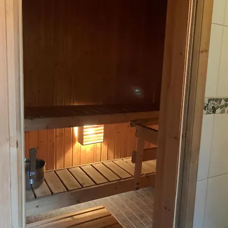 Lomakivi * Kausala