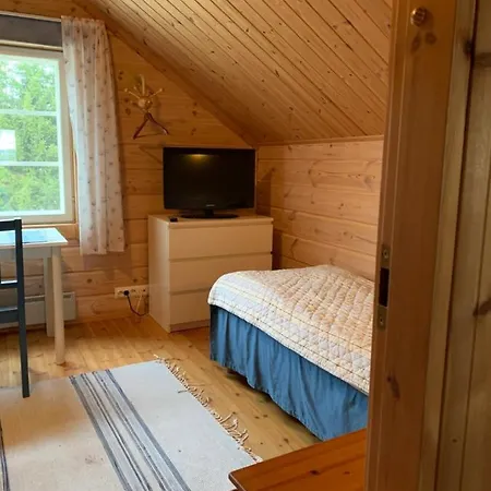 Lomakivi Ferienhaus *