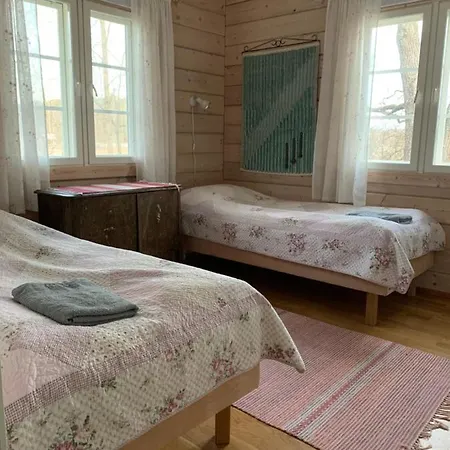 بيت للعطل Lomakivi Kausala